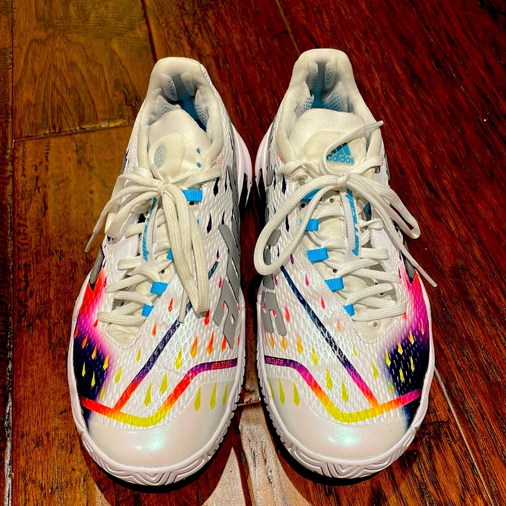 Adidas barricade tennis shoes size 7.5